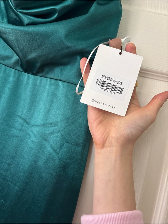 colors that go with hunter green dress MAUDE dress in Hunter Green – Elegantees main image 0